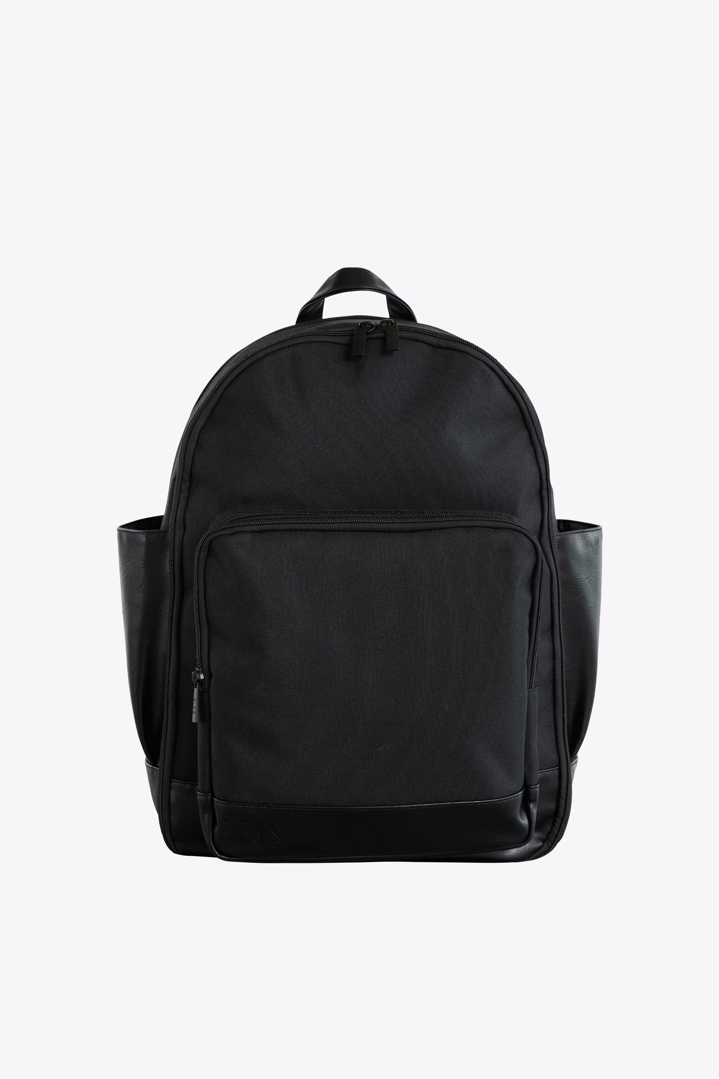 Resale The Travel Backpack in Black